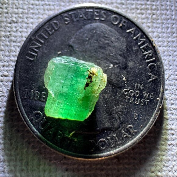 Emerald Crystal - 2.7 carats #129 - Picture 3 of 8